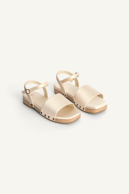 کفش دخترانه زارا - 12548730