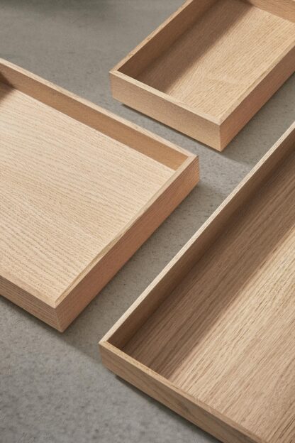 TRAY 01