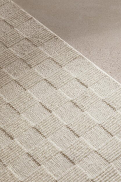 RUG 01