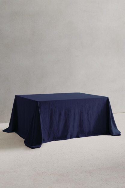 TABLECLOTH 01