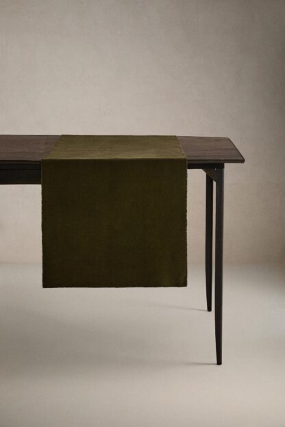 رومیزی زارا - 42200024