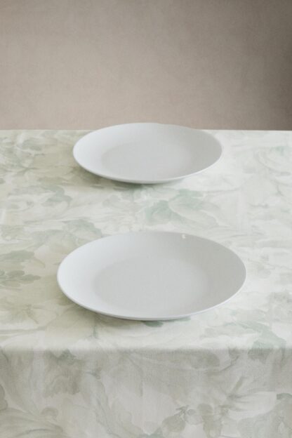رومیزی زارا - 44244021