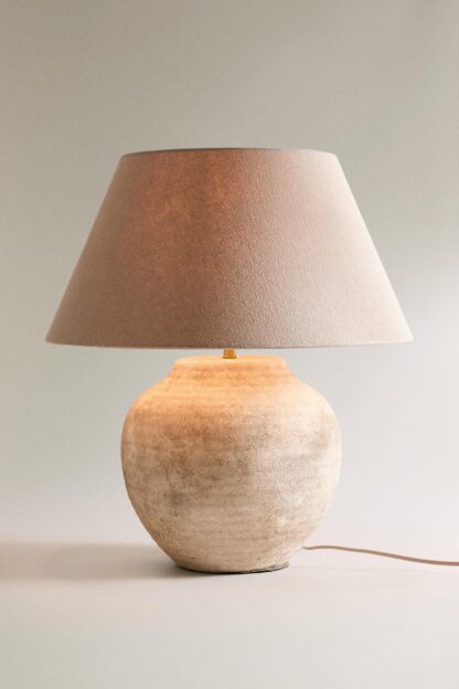 چراغ رومیزی زارا - 46387047