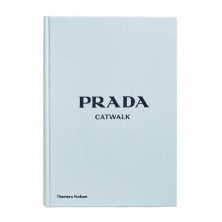 PRADA PODYUM KİTABI (İNGİLİZCE)
