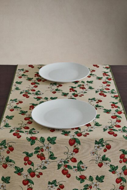 رومیزی زارا - 49209024